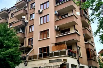 Магазин в София, Редута