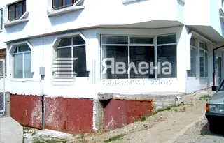 Магазин в Благоев, Широк център