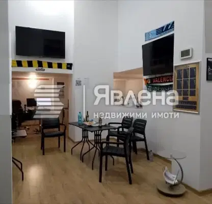Снимка 2 — Магазин в Благоев, Широк център