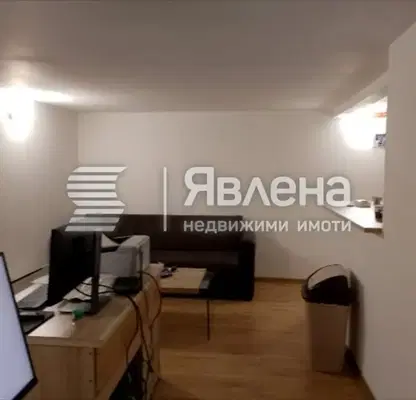 Снимка 3 — Магазин в Благоев, Широк център