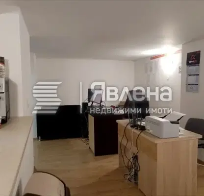 Снимка 4 — Магазин в Благоев, Широк център