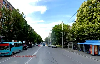 Магазин в Русе, Широк център