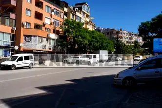 Магазин в Благоев, Широк център