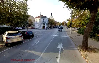 Магазин в Русе, Широк център