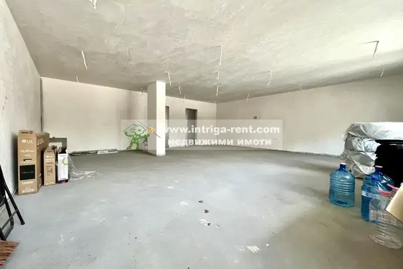 Shop in Haskovo, Uchilishtni