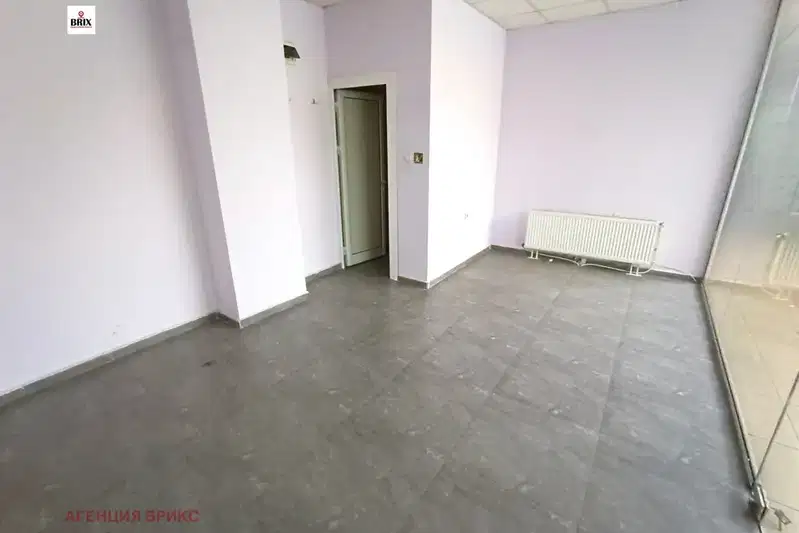 Shop in Ruse, Vyzrajdane