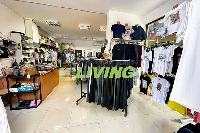 Shop in Plovdiv, Yujen