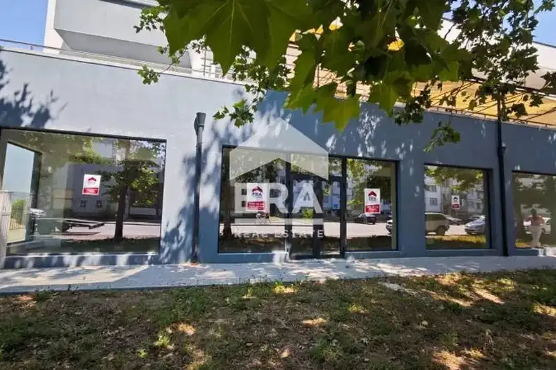 Магазин в Търговище, Запад 2