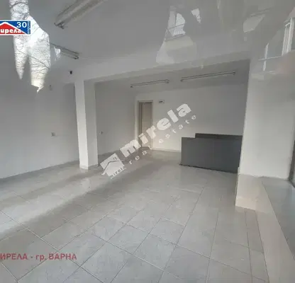 Снимка 5 — Магазин във Варна, Зимно кино Тракия