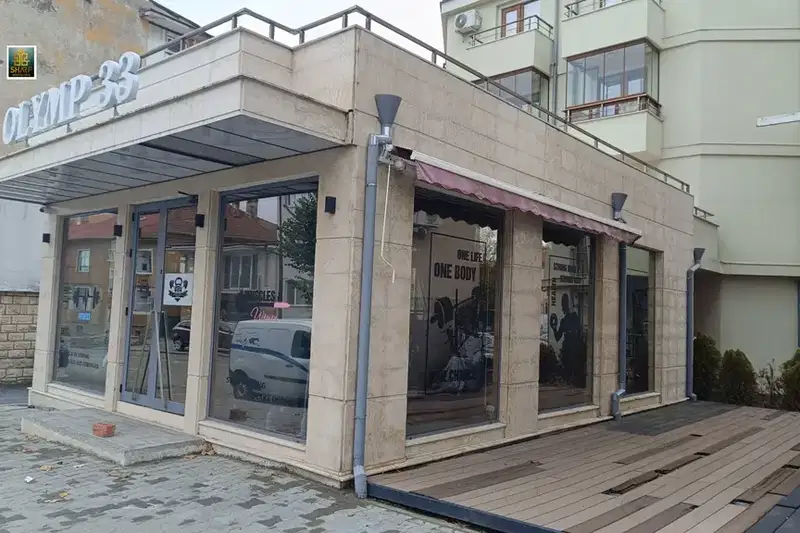 Shop in Oblast Kyrdjali, Момчил