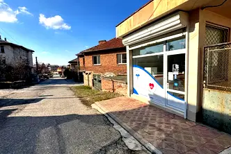 Магазин в Пловдив, Перущица