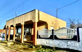 Магазин в Силистра, с. Средище