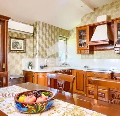 Photo 2 — 5-bedroom apartment in Студентски