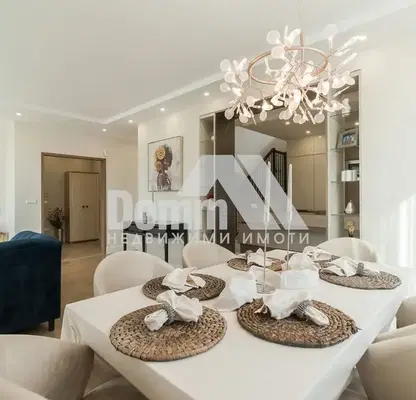 Photo 2 — 5-bedroom apartment in Zlatni Pyasyci