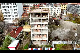 Просторен мезонет с панорамни тераси в Банишора, София