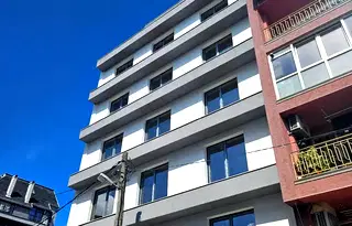 Многостаен апартамент във Варна, Бизнес хотел