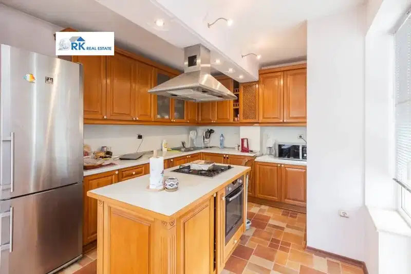 5-bedroom apartment in Varna, Briz