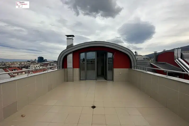 Мезонет с 3 нива и панорамна тераса в Бъкстон, София