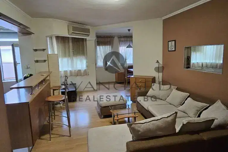 Многостаен апартамент в Пловдив, Център