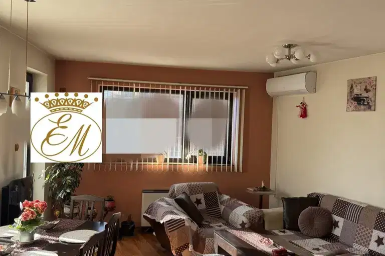 5-bedroom apartment in Shumen, Centyr