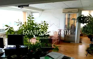 Многостаен апартамент във Велико Търново, Център