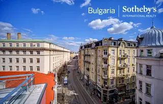 Многостаен апартамент в София, Център
