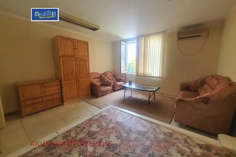 5-bedroom apartment in Veliko Tyrnovo, Centyr