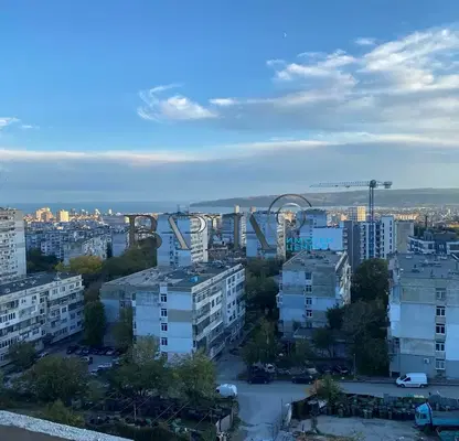 Снимка 3 — Многостаен апартамент във Варна, Цветен квартал