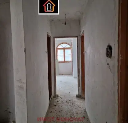 Снимка 4 — Многостаен апартамент във Враца, Кемера - Художник
