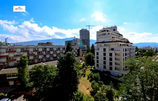 Многостаен апартамент в София, Лозенец