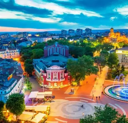 Снимка 3 — Многостаен апартамент във Варна, Операта