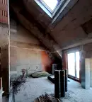 Многостаен апартамент във Варна, Погреби