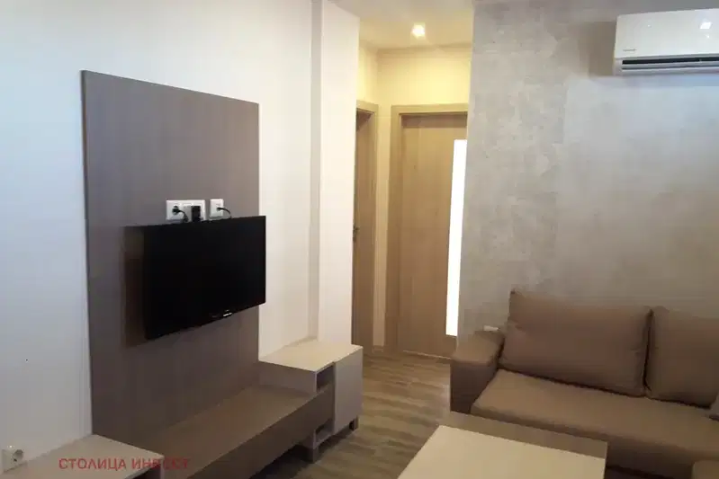 5-bedroom apartment in Ruse, Rodina 1