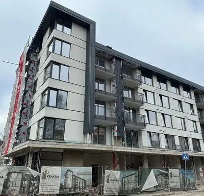 Снимка 2 — Многостаен апартамент в Перник, Център