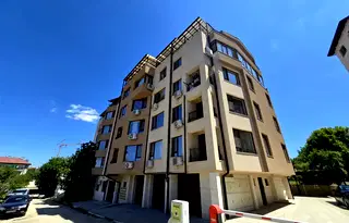 Многостаен апартамент в Плевен, Широк център