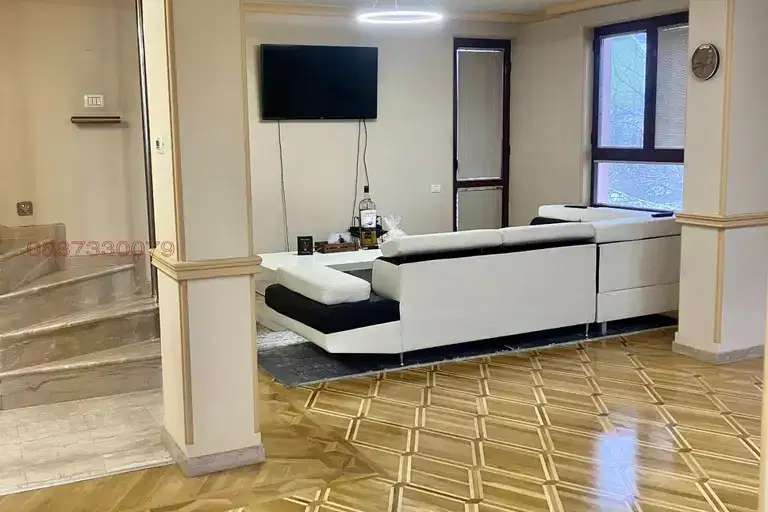Мезонет с панорамни тераси в Центъра на Пловдив