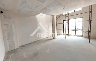 Многостаен апартамент във Варна, Виница