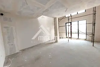 Многостаен апартамент във Варна, Виница
