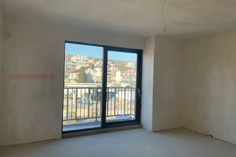 3-room maisonette in Varna, Vinitsa with terrace and parking space