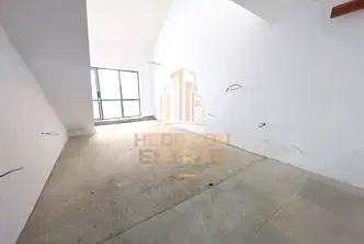 Многостаен апартамент във Варна, Виница