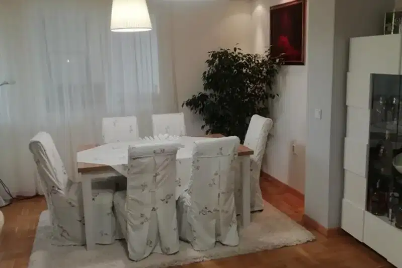 5-bedroom apartment in Shumen, Voenno Uchilishte