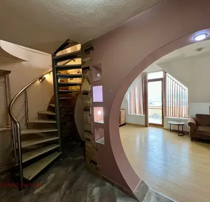 Photo 3 — 5-bedroom apartment in Oblast Blagoevgrad, Razlog