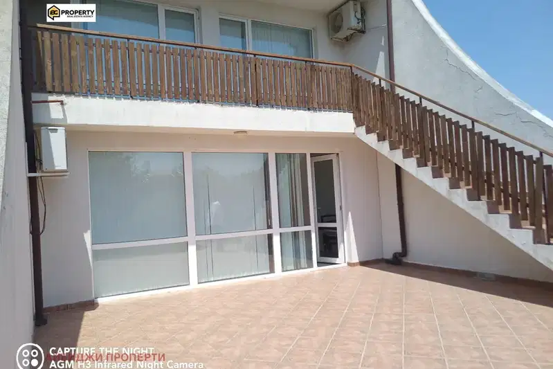 5-bedroom apartment in Oblast Dobrich, Bojurec