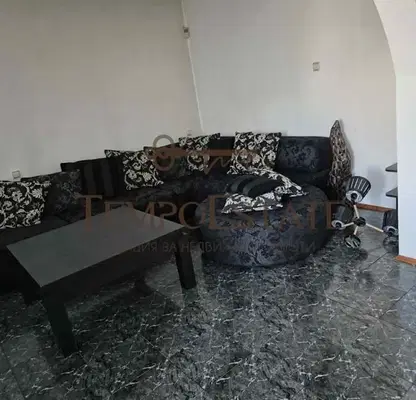Photo 2 — 5-bedroom apartment in Oblast Pernik, Radomir