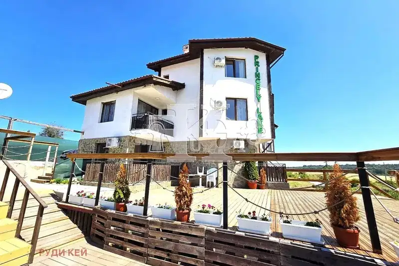 5-bedroom apartment in Oblast Varna, Nikolaevka