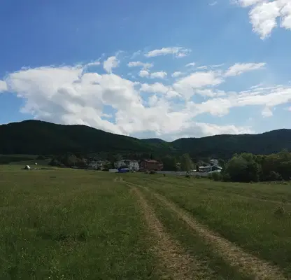 Photo 2 — Agricultural Land in област София, Gorna Malina