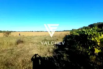 Земеделски имот във Варна, Варна