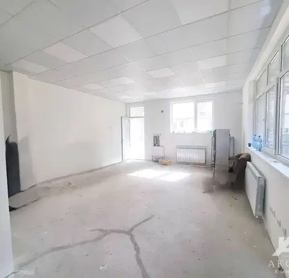Photo 4 — Office in Студентски