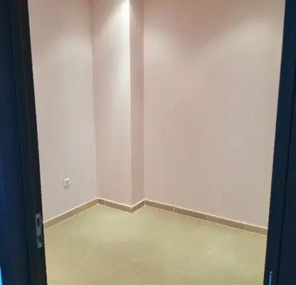 Photo 2 — Office in Sofiya, Belite Brezi