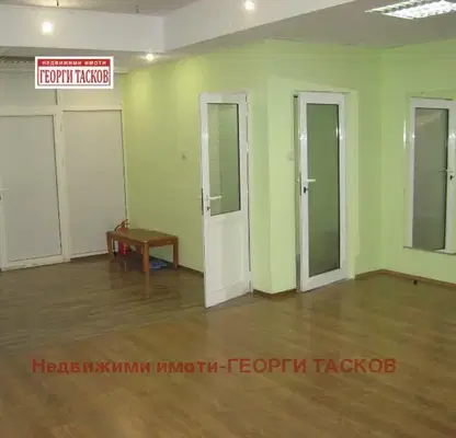 Photo 2 — Office in Ruse, Centyr